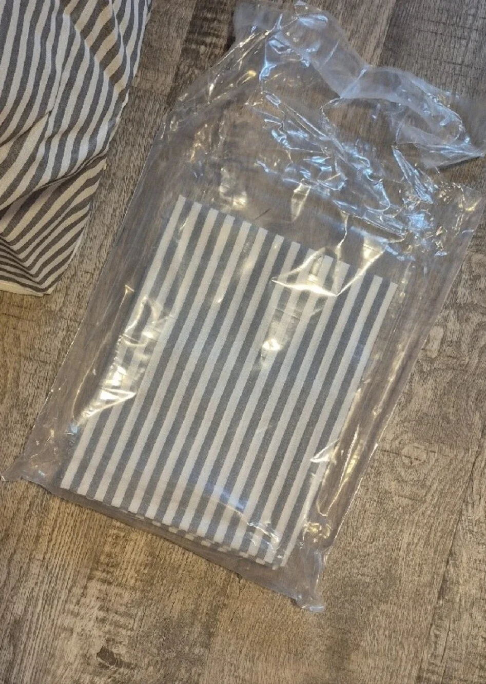 Nwot (2x) Collapsible Striped Laundry/Storage Tote - Gray & White